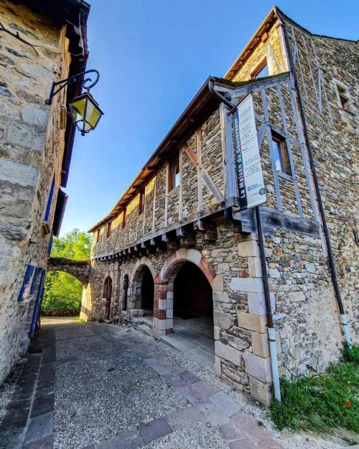Chambre D Hotes Avec 2 Petits Dejeuners Ou Gite Najac Exterior foto